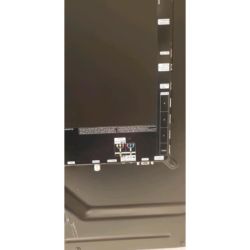 40" Samsung TV
