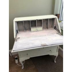 Bureau writing desk
