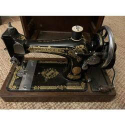 Singer hand crank sewing machine circa 1937