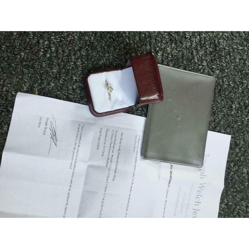 18ct white gold diamond engagement ring