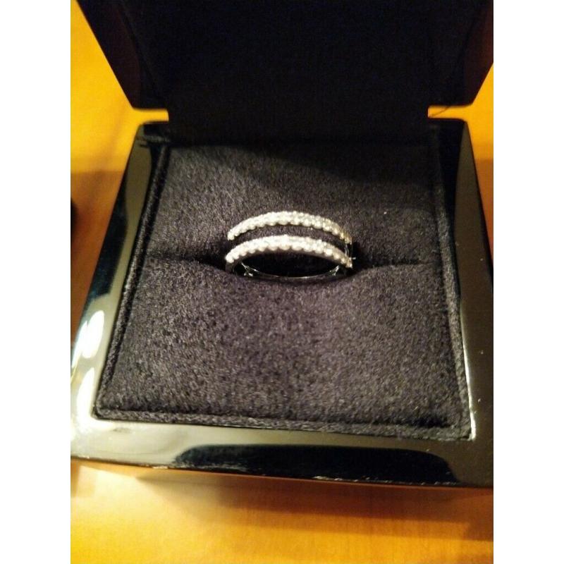 Ladies platinum/diamond engagement/wedding ring set ~ Boxed