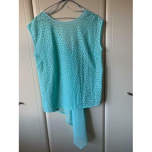 Sleeveless top
