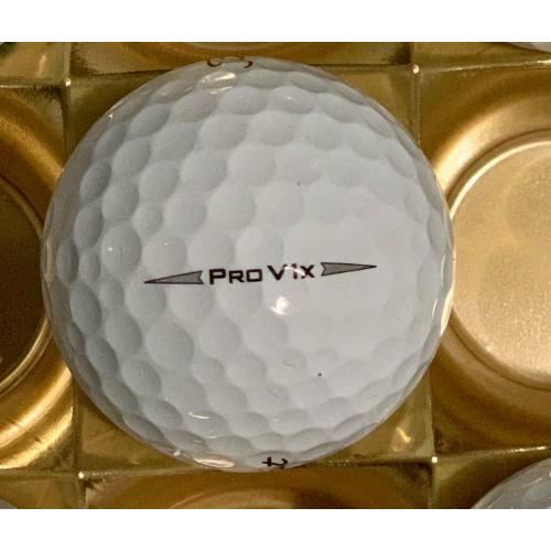 Titleist Pro V1 and V1X