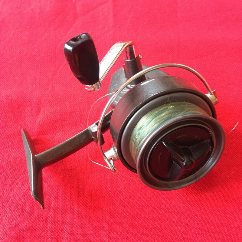 Fishing reel, open face, spinning, in box. ?8 ovno. Happy to post.