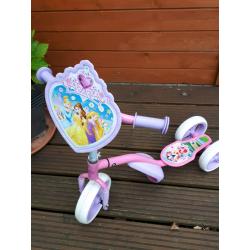 2 in 1 scooter and balance bike .