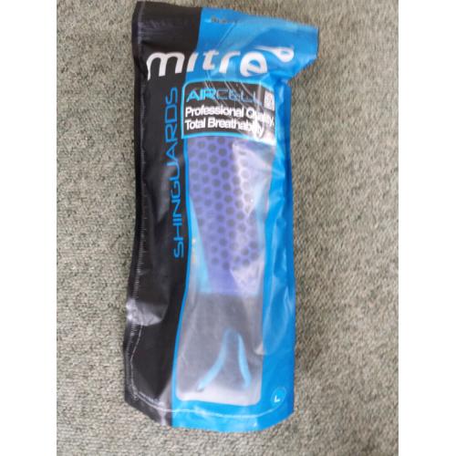 Football shin pads