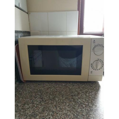 Microwave 700w