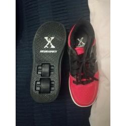 heelys - size 3 in great condition
