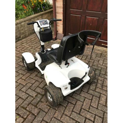 Grasshopper Golf Buggy