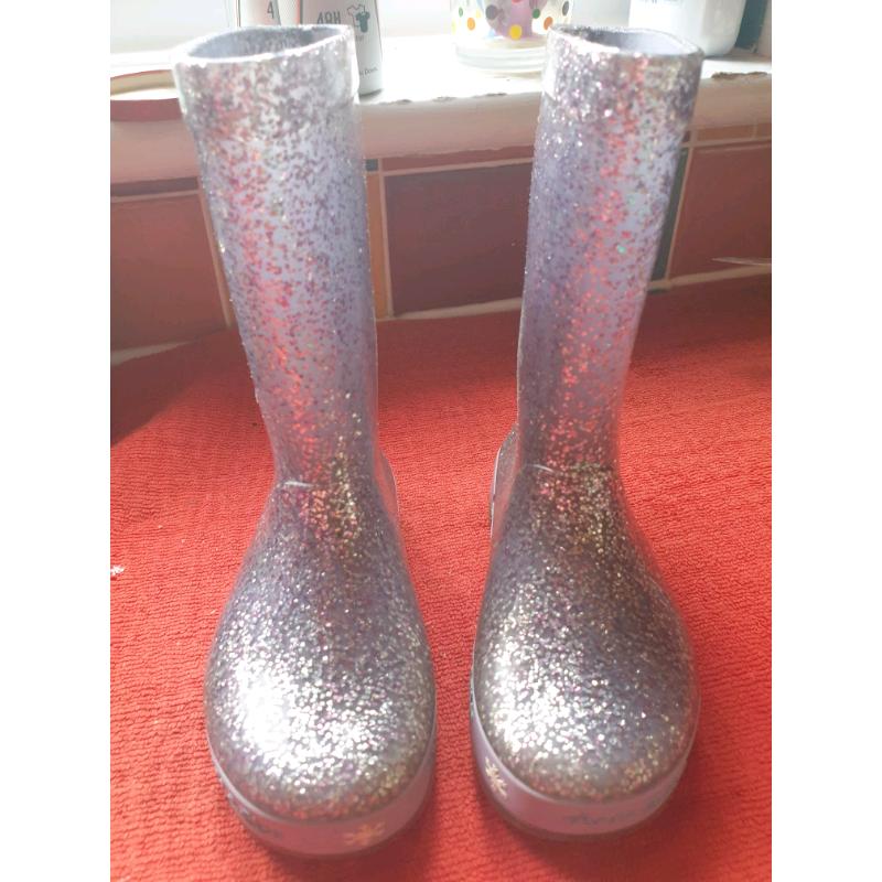 Girls flashing Frozen wellie boots size 7