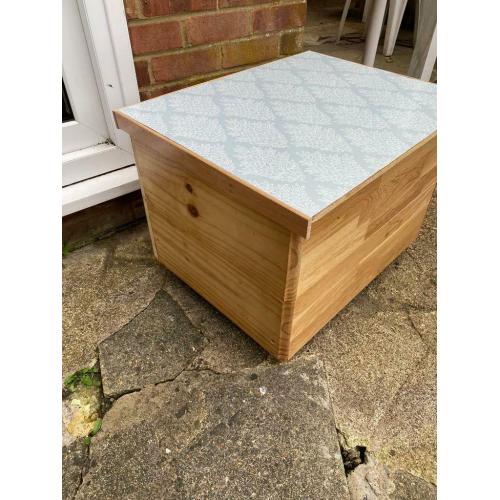 Light weight hand made storage box