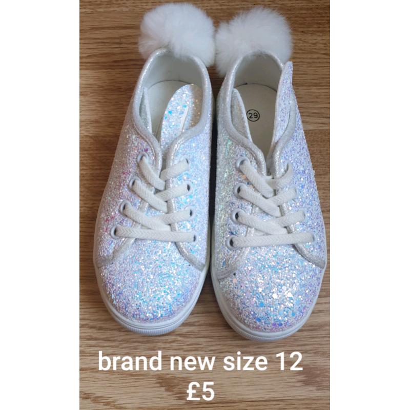 Little girls shoes (2)
