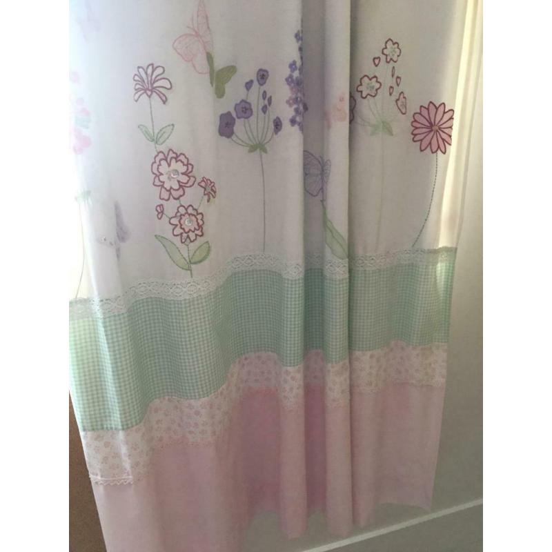 Next Girl?s Bedroom matching Rug and Lined Curtains with tie-backs